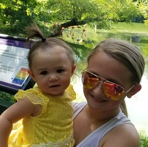 Meet your Posher, Lydia